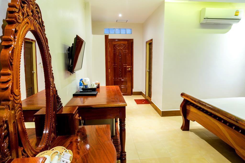 Ly Heng Chhay Hotel Poipet Exterior foto